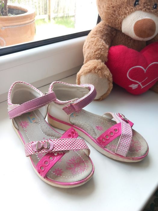 Босоніжки для дівчинки
