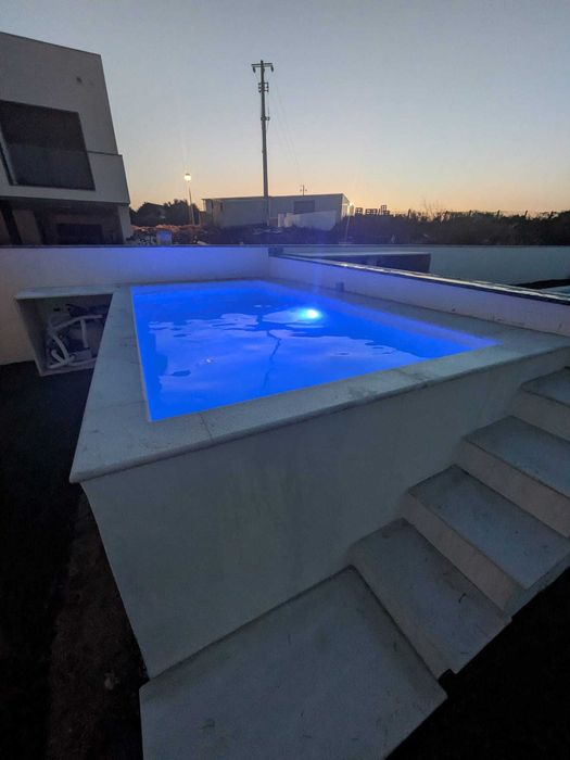 Executa se piscinas tipo tanque