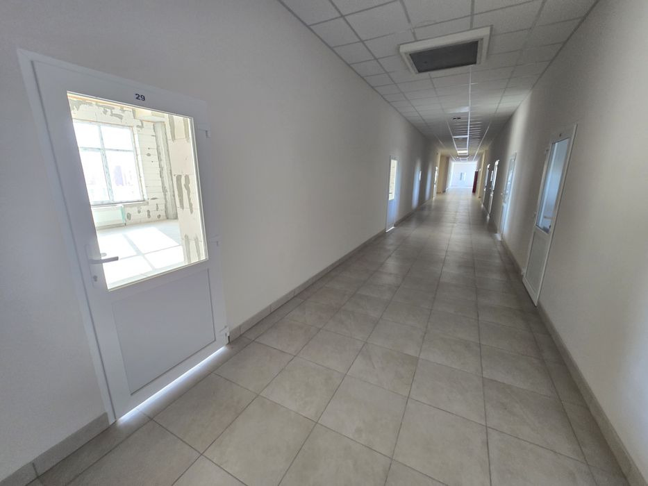 Есть свет,вода,тепло.  под Офис, мастерскую, фотостудию, швейный цех