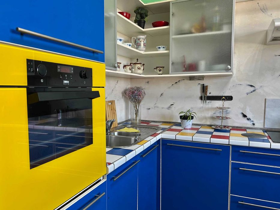 Кімната на двох біля метро Деміївська, поруч Roshen! Без комісії!