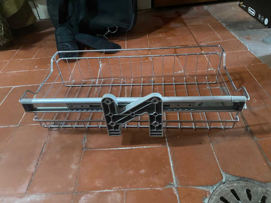 Gaveta retrátil para interior de móveis