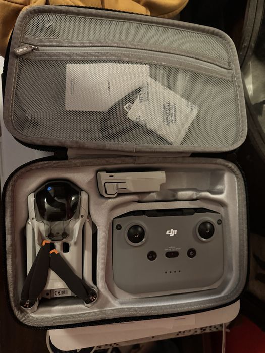 Selling DJI Mini 3496168808702300162