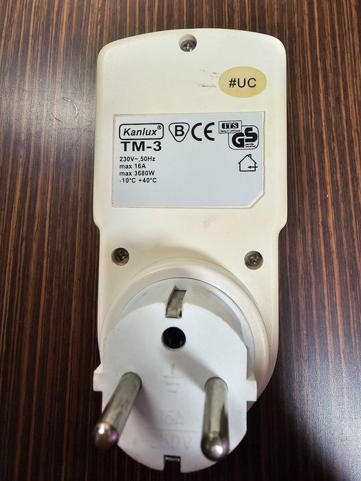 Електронний розетковий таймер TE109 та Kanlux TM3