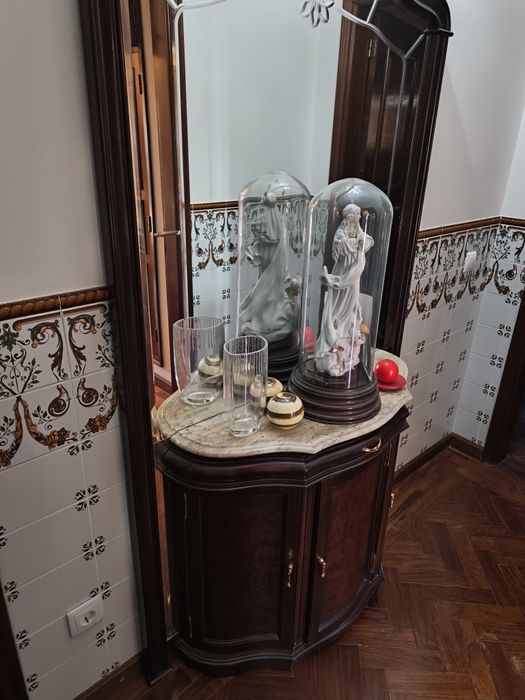 Móvel de entrada com espelho