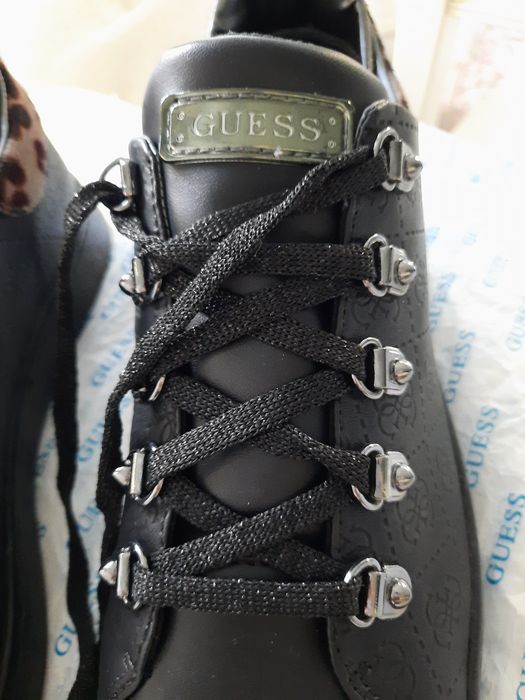 Sprzedam buty Guess damskie