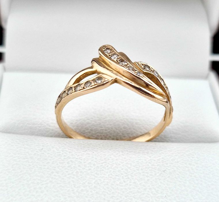 Elegancki złoty pierścionek 2,19g PR.585 14K R. 15