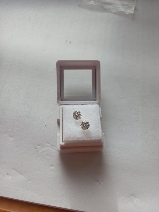 Par de Diamantes CVD Brilho puro  Preço Imbatível