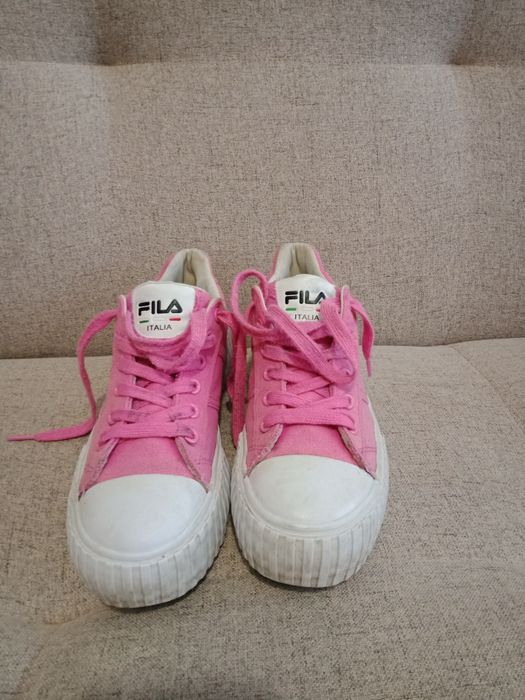 Buty tekstylne marki Fila rozm 38,5 na grubej podeszwie