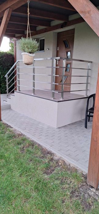 Balustrady ze stali kwasoodpornej-nierdzewnej