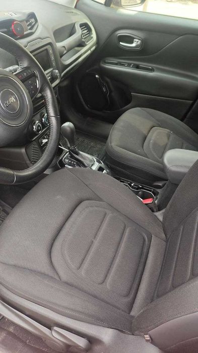 Автомобіль JEEP Renegade