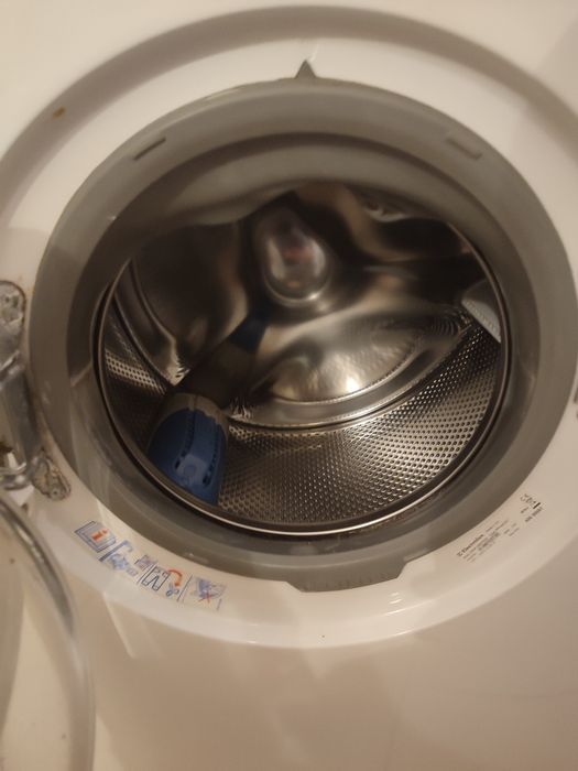 Sprzedam Pralke uszkodzone łożyska