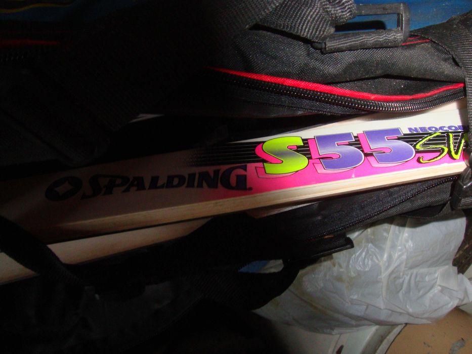 Sprzedam narty zjazdowe SPALDING S55  z kijkami i pokrowcem