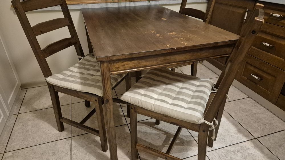 Drewniany stól i 4 krzesła Ikea Jokkmokk