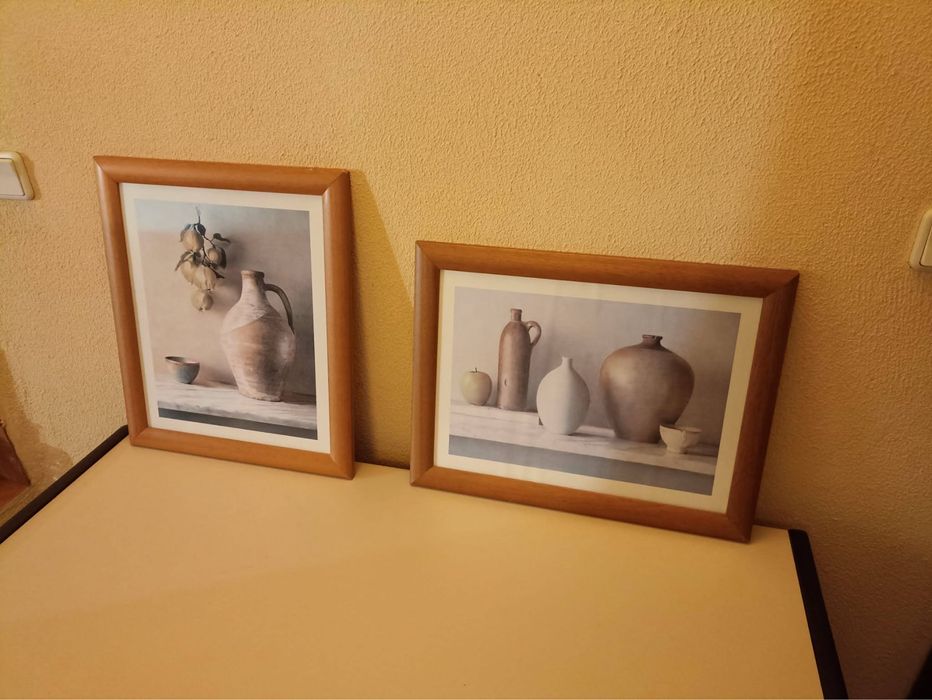 Quadros decorativos de parede com molduras em madeira