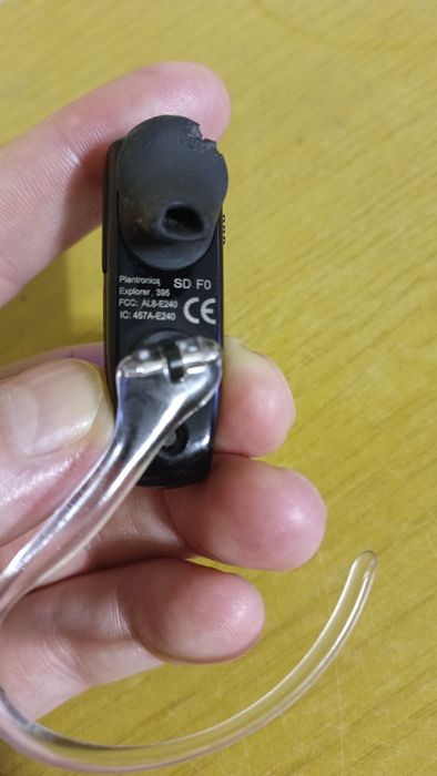 Bluetooth-гарнитура Plantronics Explorer 395
