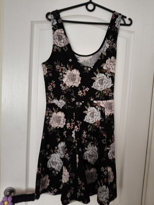 Sukienka mini w kwiaty H&M