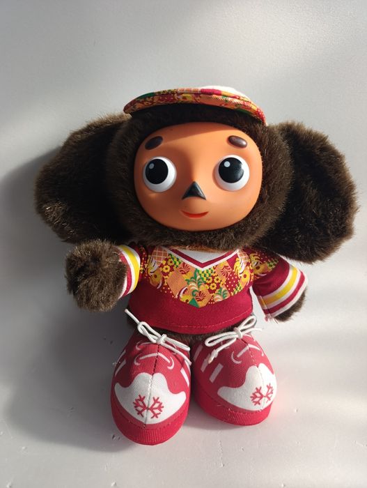 Мягкая игрушка Чебурашка.