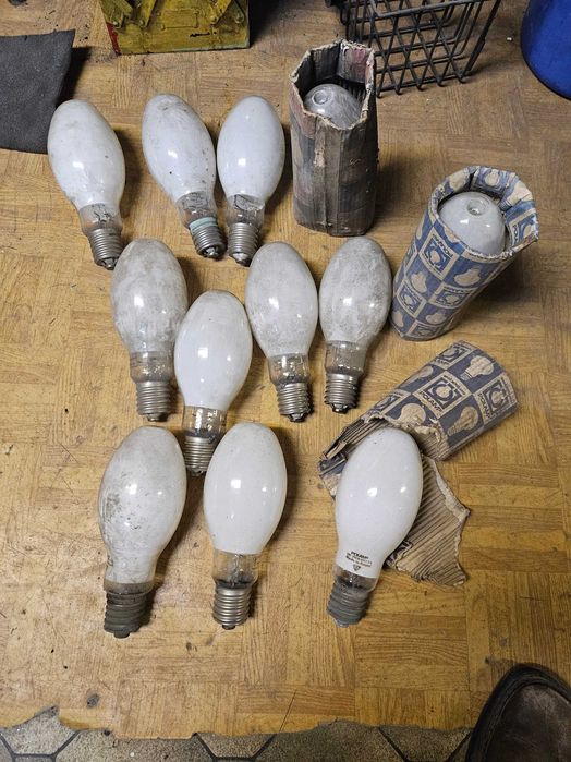 Żarówka rtęciowa LRF 250 W