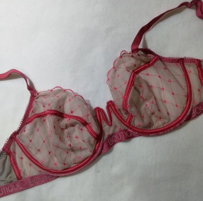 Бюстгвльтер жіночий