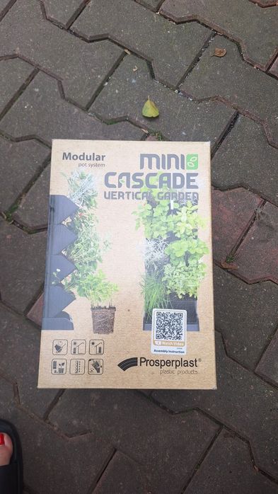 Doniczki kaskadowe 4 piętrowe