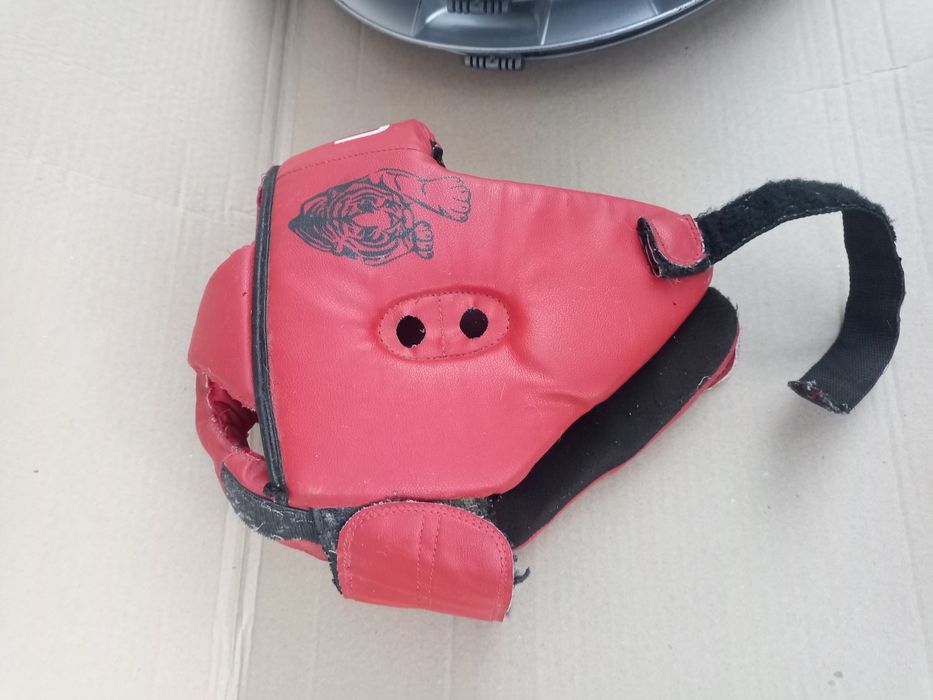 Шлем  спортивний