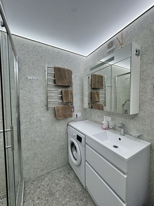 1 к пл Артема вул Софьї ПеровськоїПомісячно і на довгий термін