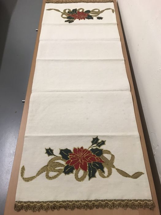 Naperon pintado à mão