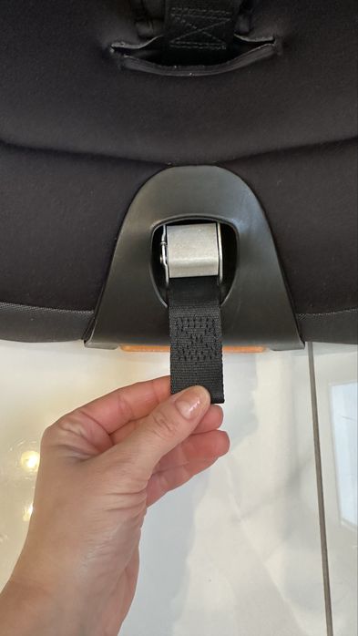 Дитяче автомобільне крісло Chicco Gro-up група 1/2/3