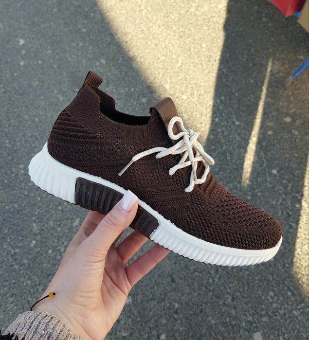 Sneakersy siateczkowe