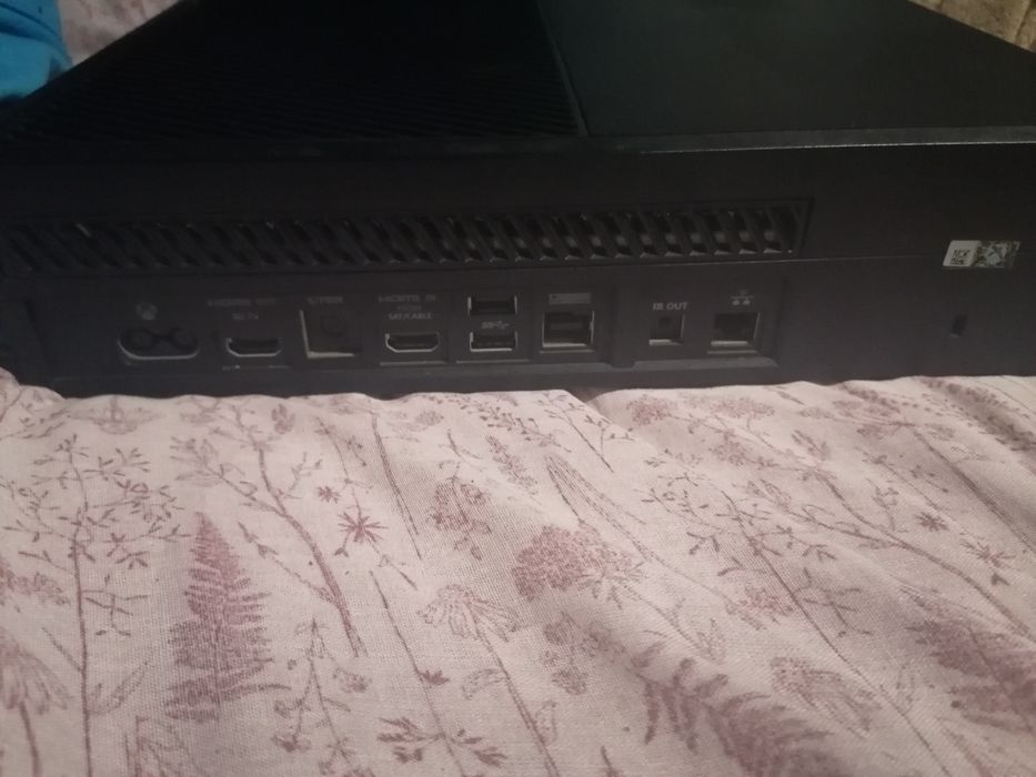 Xbox one plus 18 gier