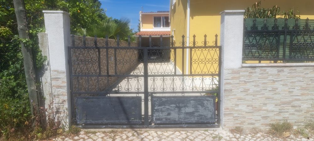 Portão em ferro de 2 folhas