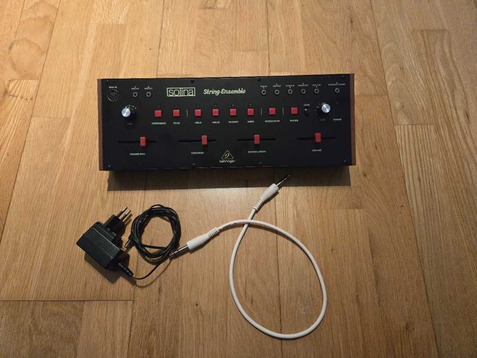Behringer Solina String Ensemble