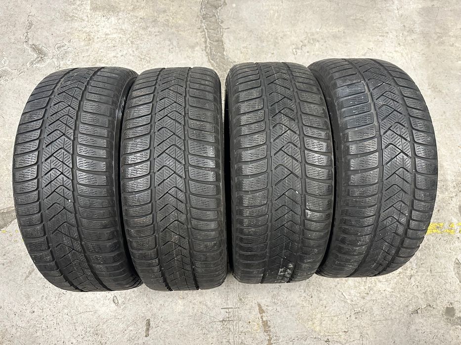 Opony Pirelli Sottozero 3 -  245/45/18 RSC
