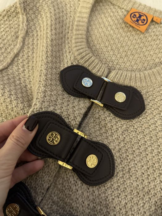 Кардиган дорогущего бренду Tory Burch