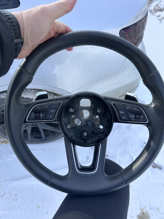 Оригинальный руль Audi