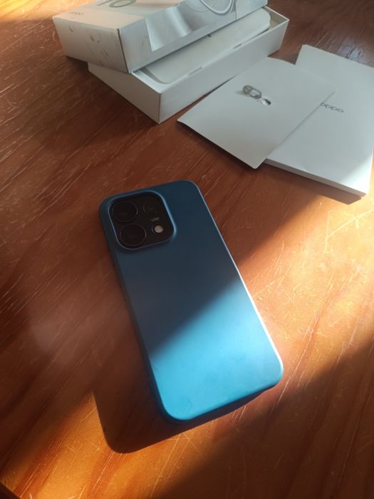 OPPO Reno 16 Pro 5G (512GB) – Como Novo (2 meses de uso) + Garantia + 2 Capas