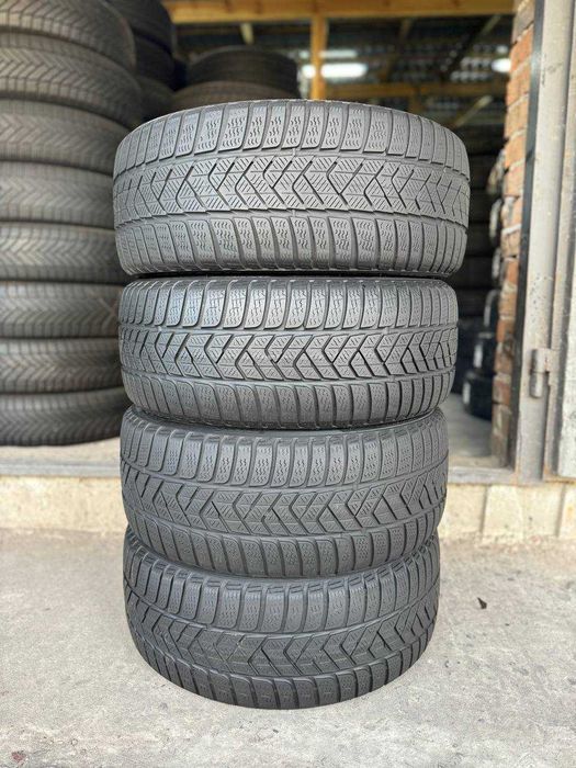 Шини зимові 225/40 R18 PIRELLI WINTER SOTTOZERO 3 4mm