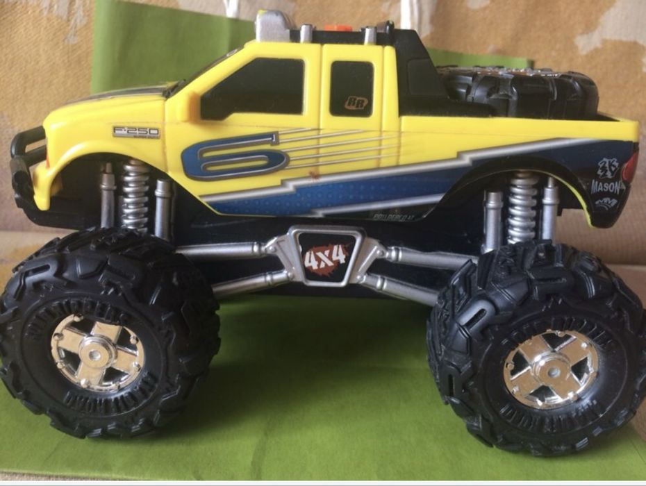 Дитяча іграшка машина Ford 4x4