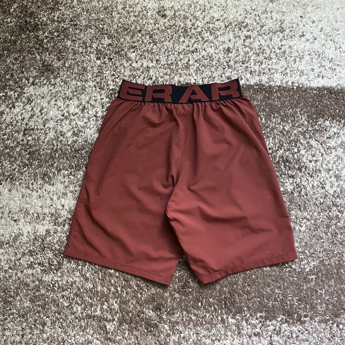Under Armour спортивні шорти