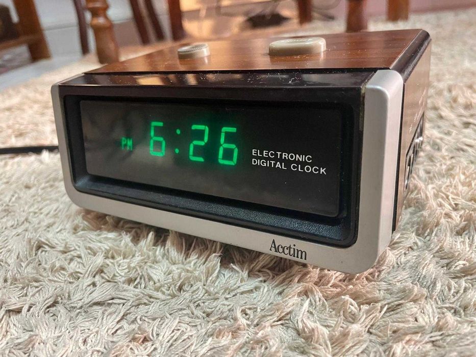 Despertadores e relógios vintage elétricos