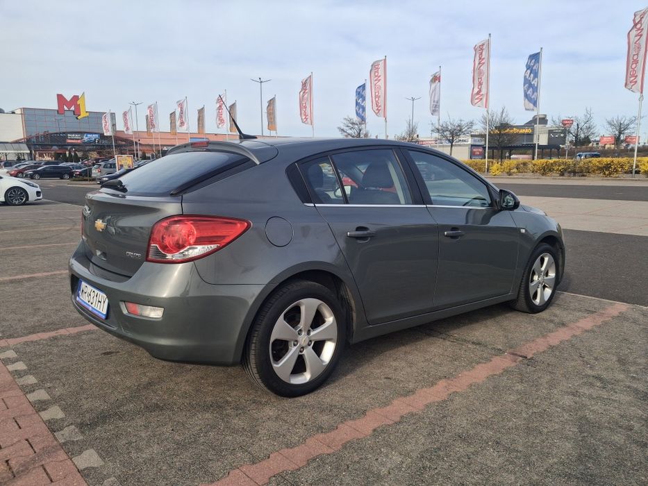 Chevrolet Cruze 2011r 1.8benz sprowadzony zarejestrowany w Polsce klimatronik ,idealny do lpg