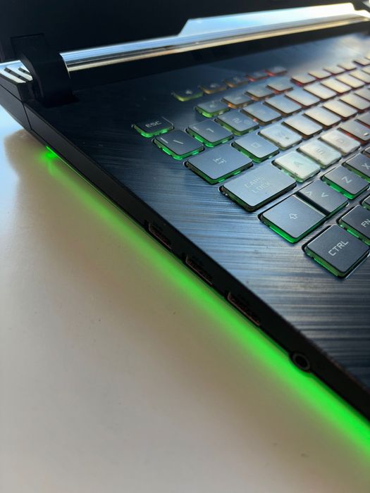 Portátil Gaming ASUS ROG Strix G15