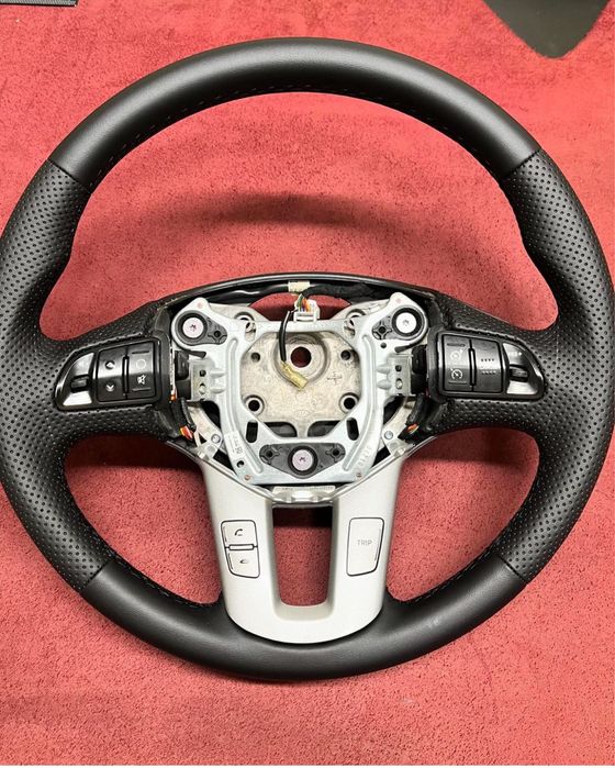 Перетяжка Руля Керма Киев перетянуть руль Київ перешить руль кермо