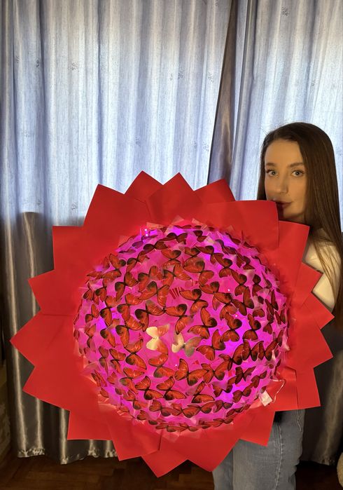 Светящийся букет.Наявність є.Букет из бабочек.Букет з метеликів