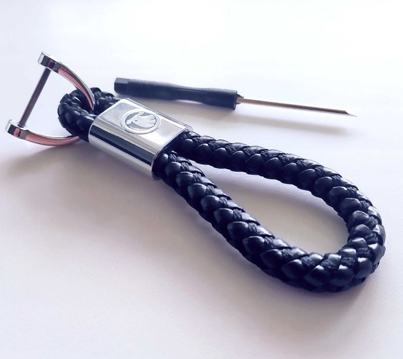 Емблеми на капот / багажник Skoda шильдик / значки Шкода + Подарунок