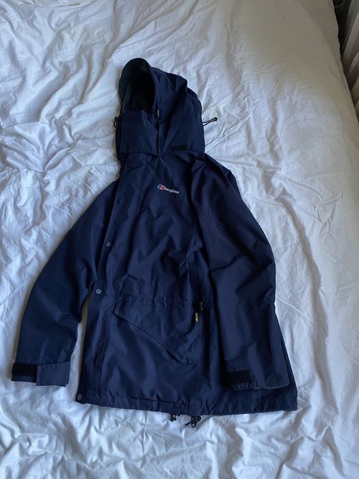 Berghaus gore tex вітровка пуховик