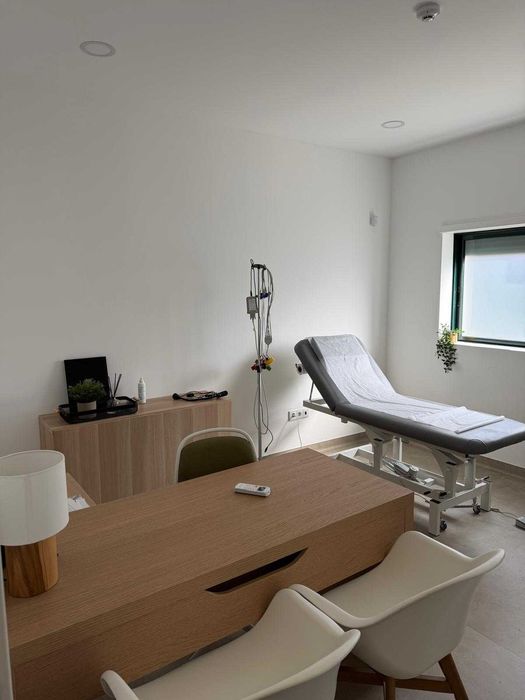 Centro de Enfermagem / Clínica Médica Licenciada ERS – Totalmente Equipada | Freixo de Cima | Amarante
