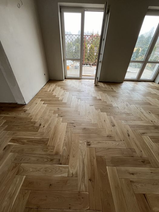 Cyklinowanie podłóg i schodów drewnianych