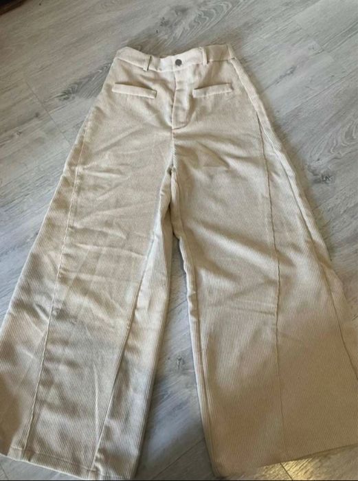 Calcas largas bege veludo