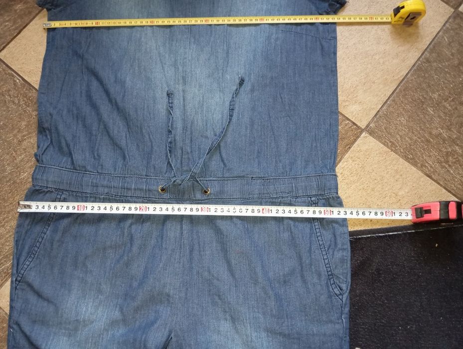 Kombinezon dżinsowy wygodny